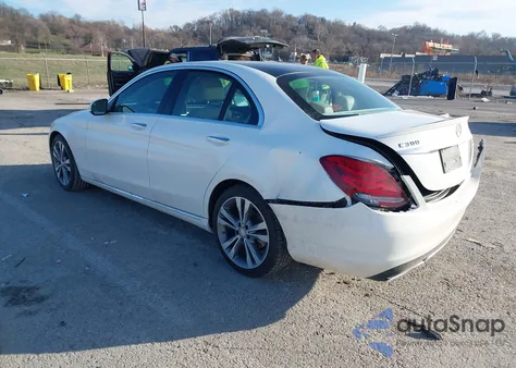 2015 Mercedes-Benz C 300 from USA, damaged, VIN 55SWF4JB3FU090270